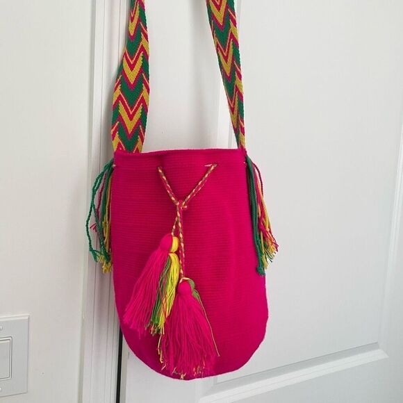 Colombian Pink Jalia Wayuu Bag - Picture 1 of 6